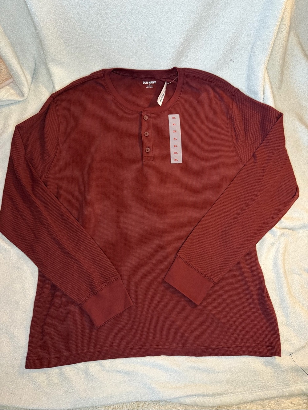 NWT Old Navy Men’s Burgundy Long-Sleeve Henley Shirt